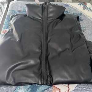 Zara Black Puffer Vest with pockets  and Insulation